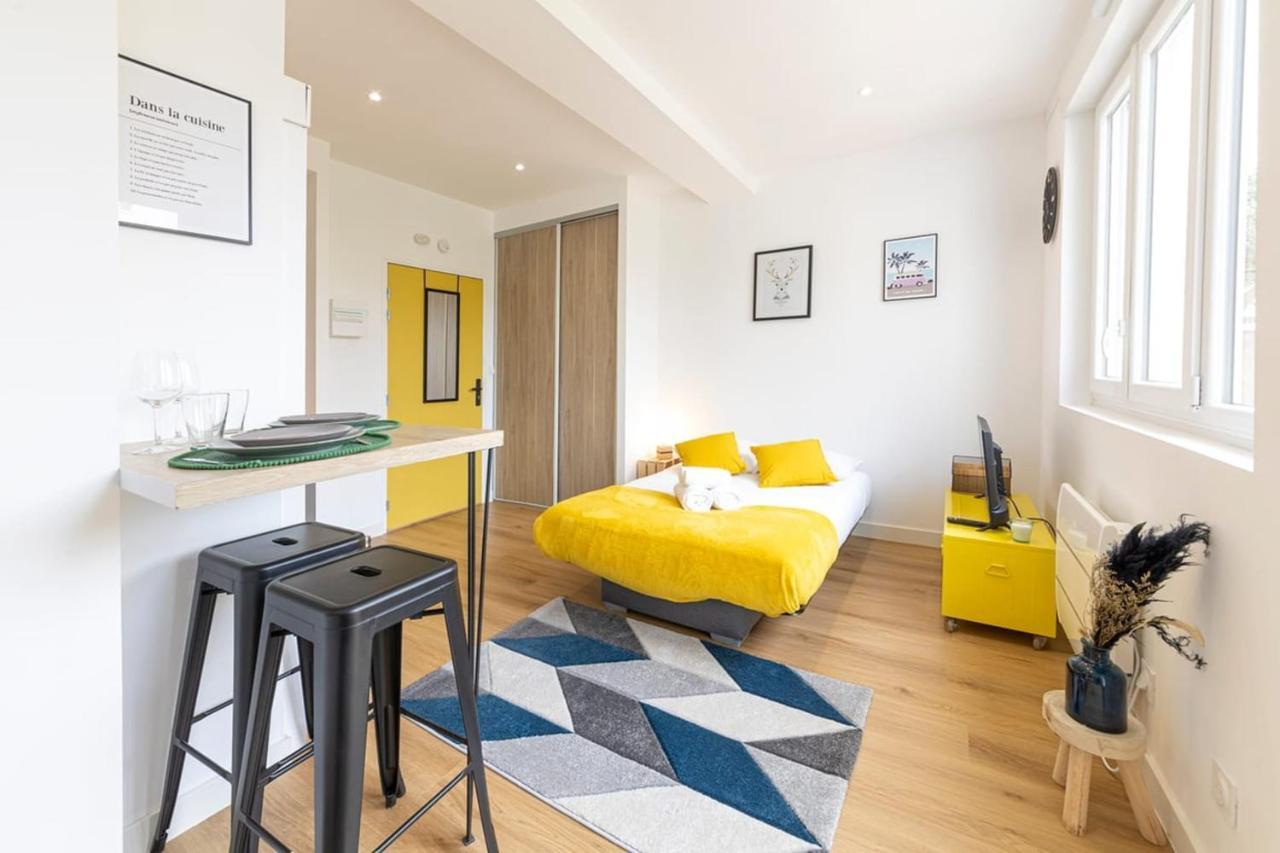 Апартаменты Le Yellow, Studio Renove, Tout Confort, Jardin Сен-Жак-де-ла-Ланд Экстерьер фото
